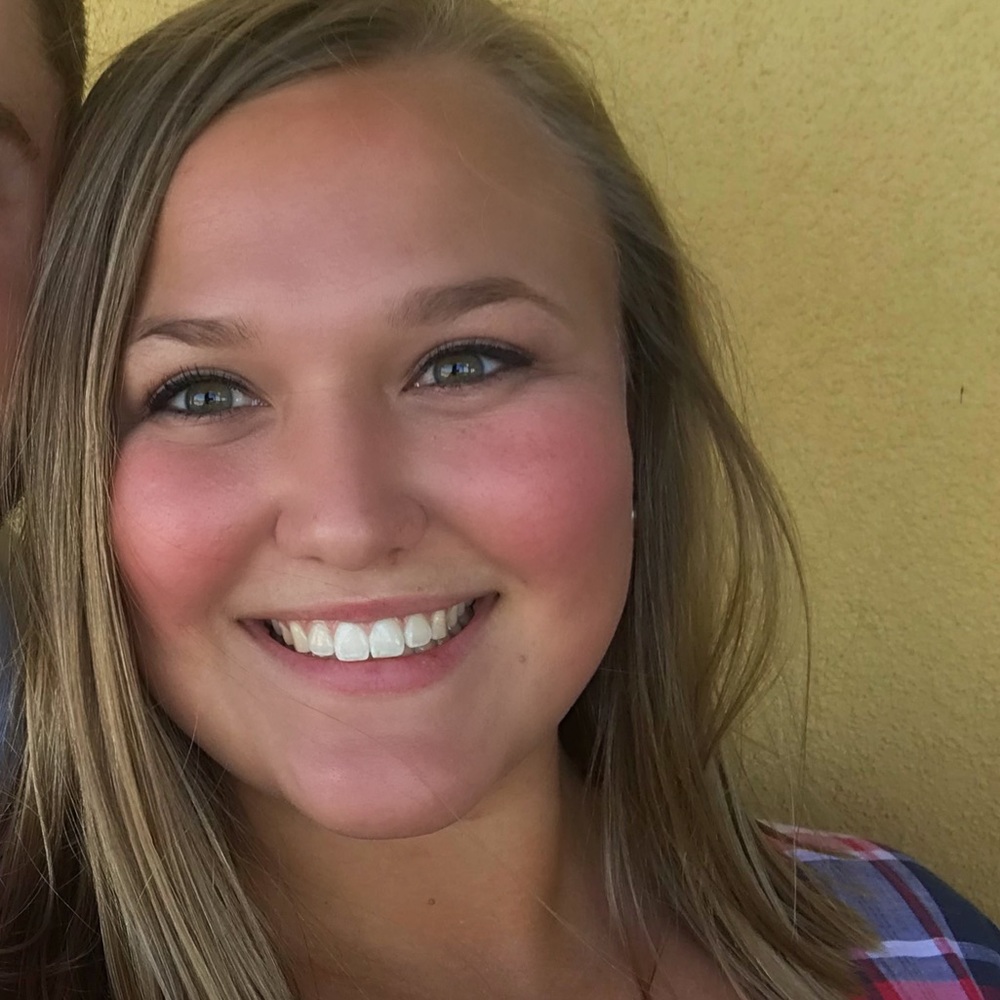 Meet your Posher, Josie